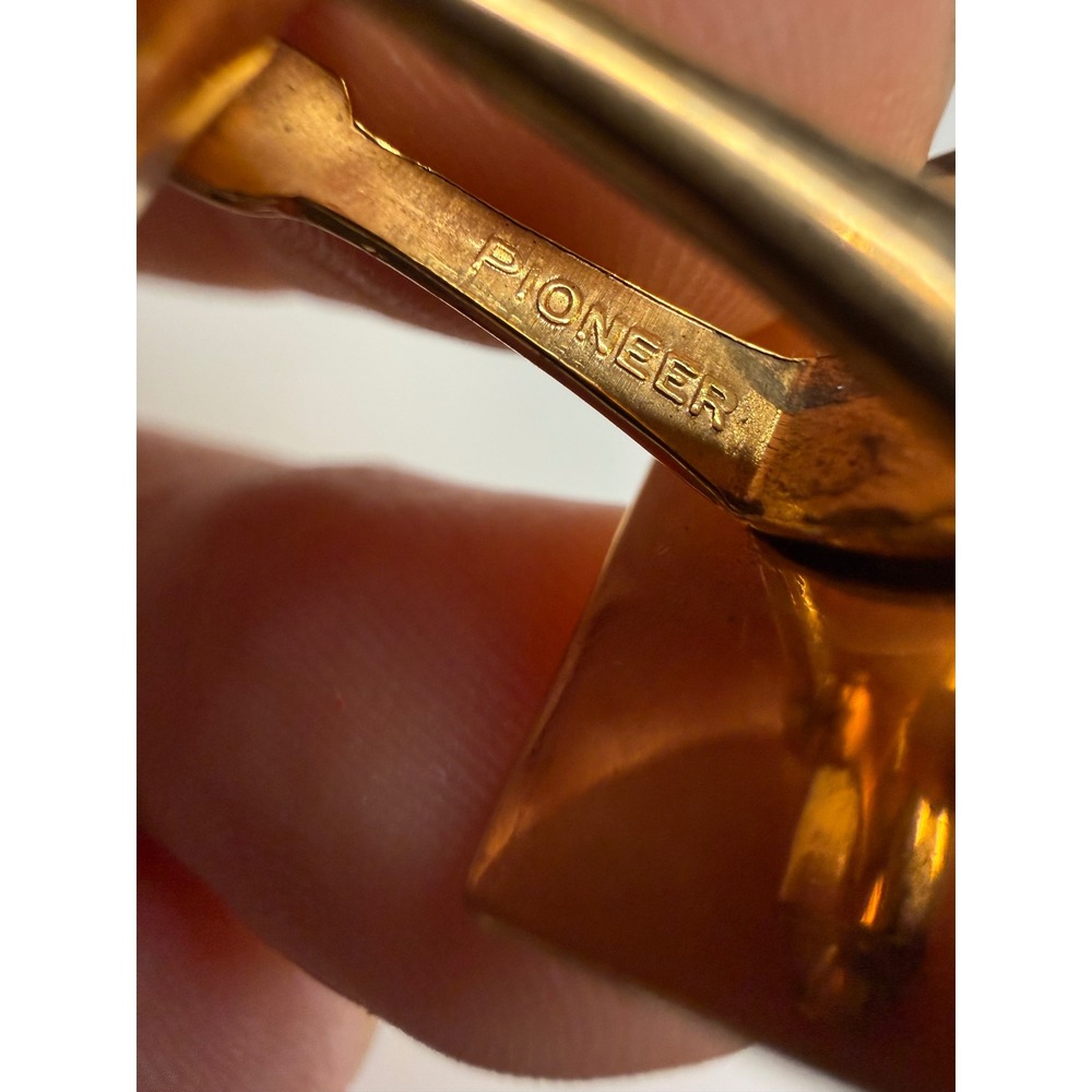 Pioneer Gold Tone Rectangular Textured Diagonal Ribbed Toggle Back Cufflinks - Picture 3 of 4